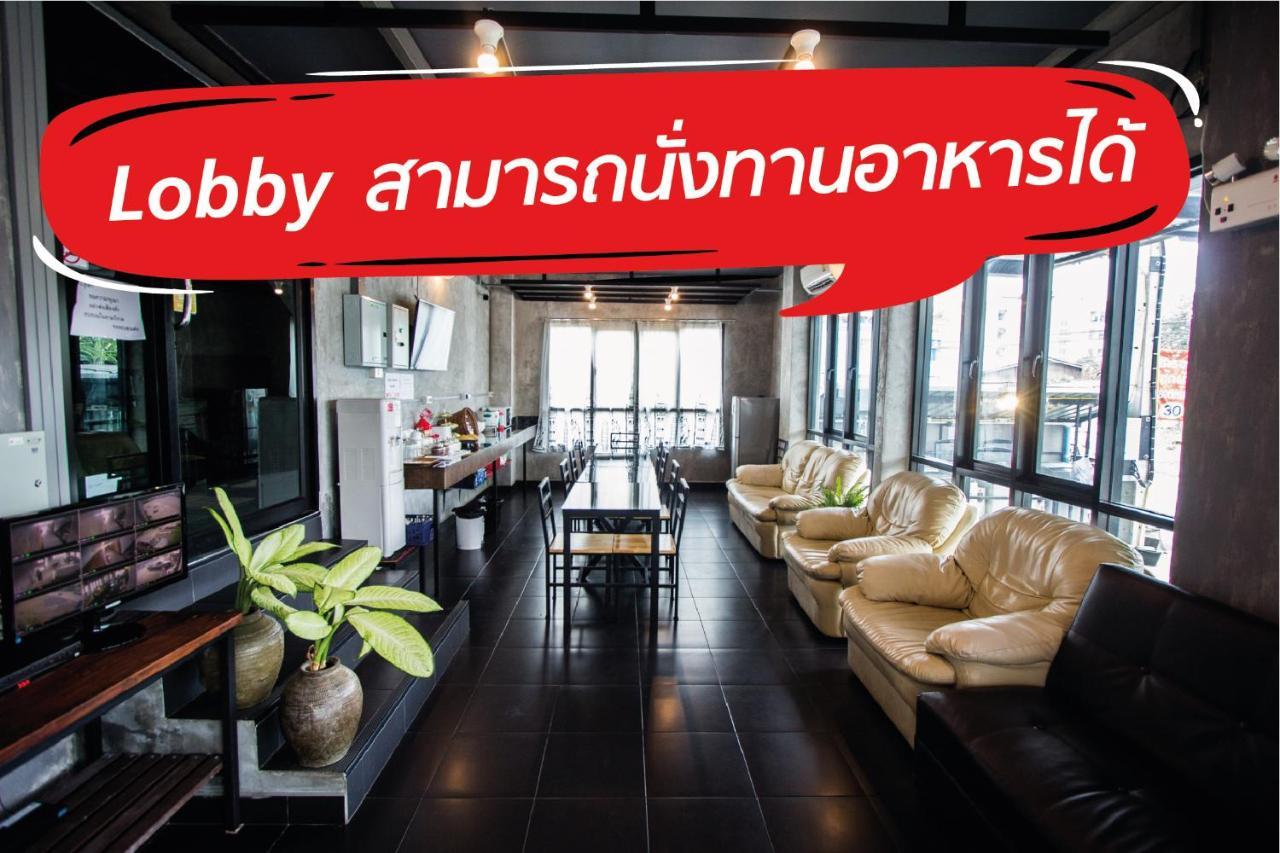 The Sky Loft Hotel Pathum Thani Bagian luar foto